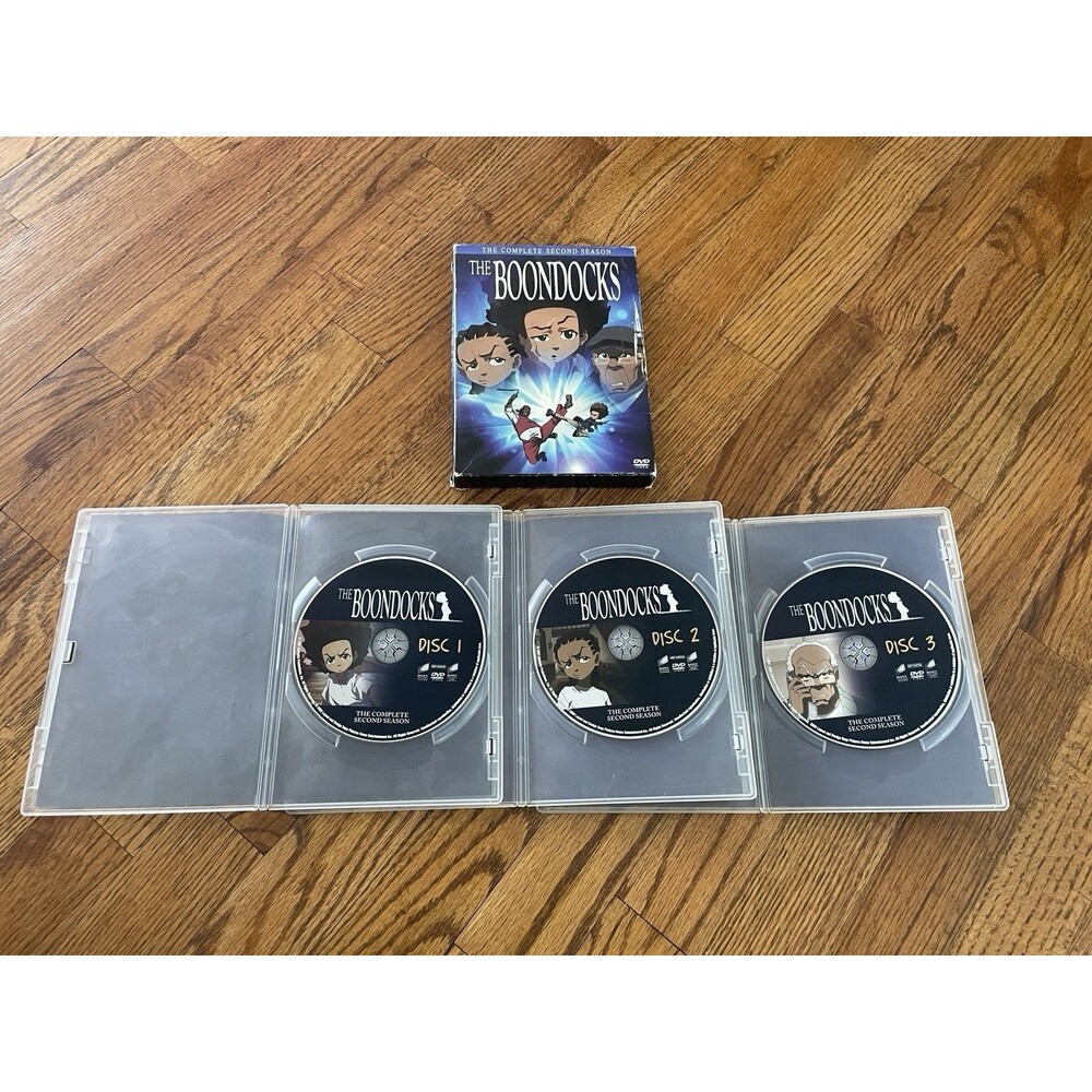 The Boondocks Complete Second Season (DVD, 2008, 3-Disc Set) - Picture 5 of 10